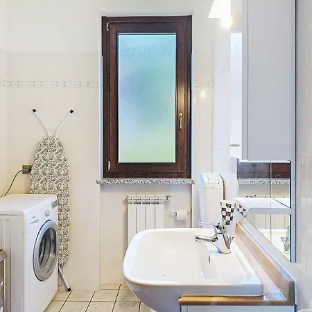 La Rocca By Interhome Porto Valtravaglia